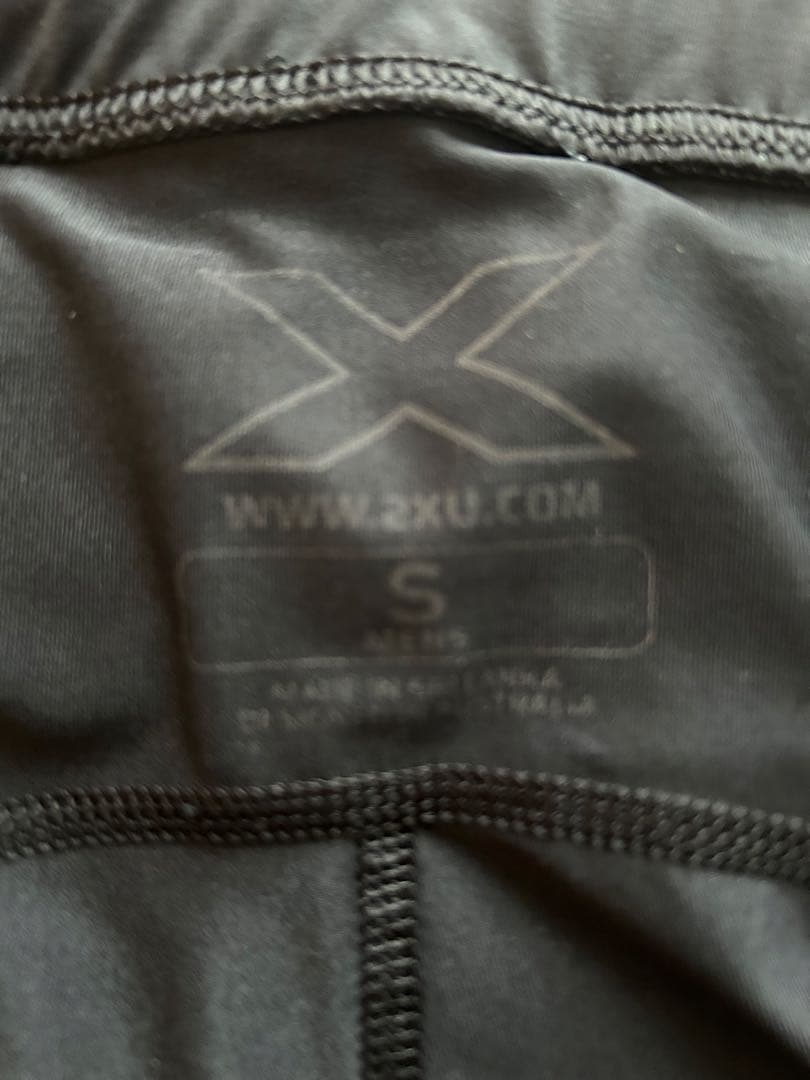 ツータイムズユー　2XU ブラック ハーフタイツ