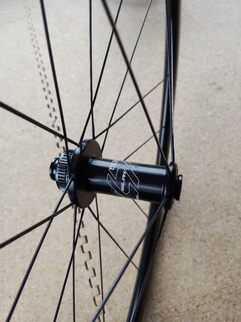 GIANT ホイール SLR1 DISC Carbon　700×17C