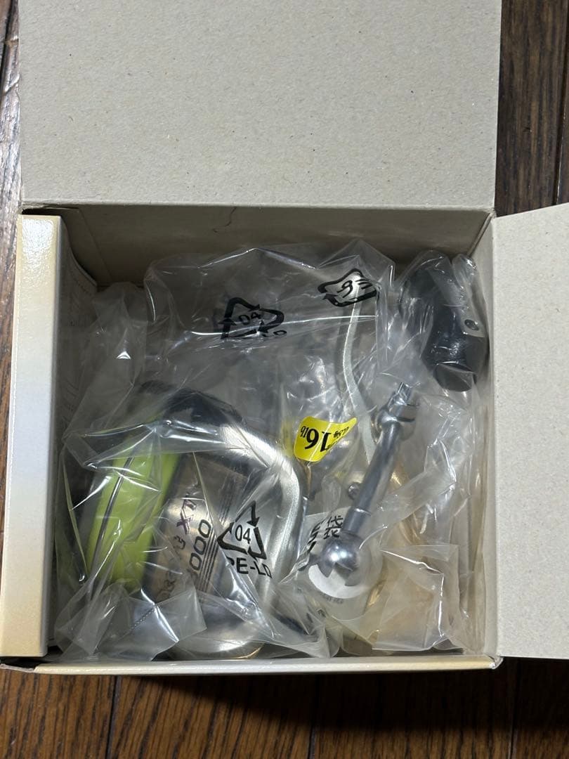 SHIMANO Accort XT C3000 スピニングリール
