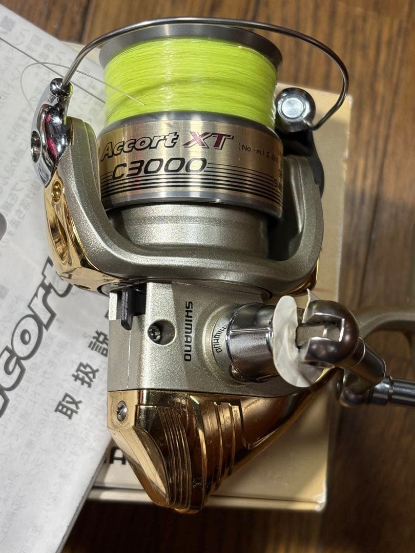 SHIMANO Accort XT C3000 スピニングリール