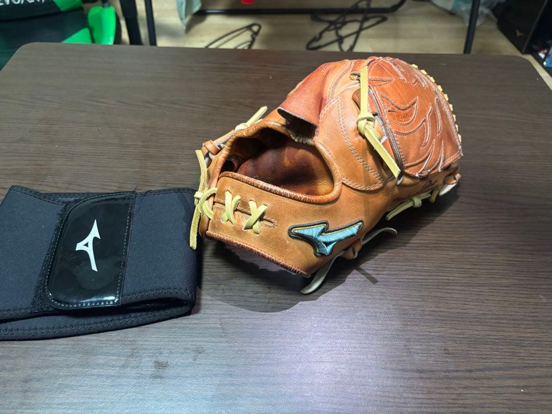 Mizuno HAGI-WAN 硬式野球グローブ