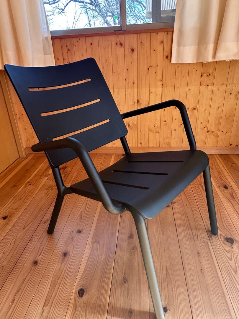 テーブル・チェア・ハンモック TOOU Outo Lounge Chair with Arms