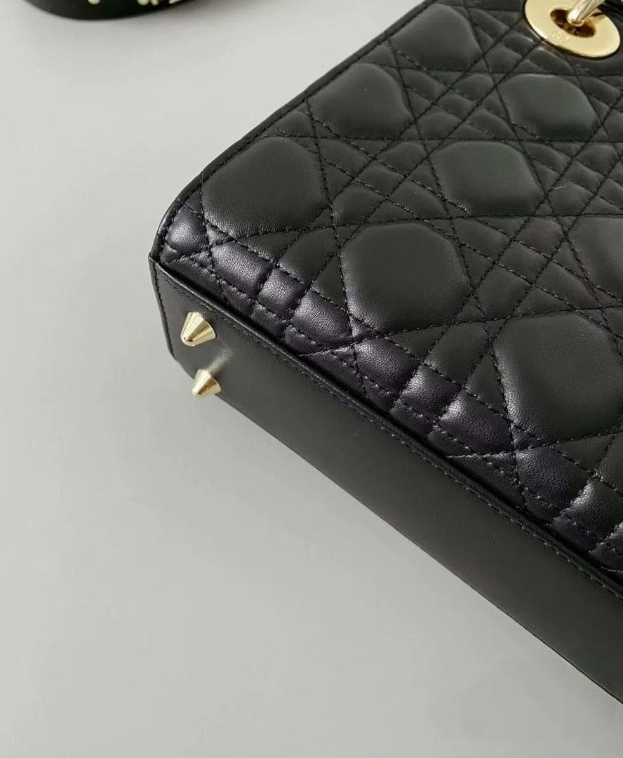 Dior 希少✨ 状態良好ブラック キルティング バッグ