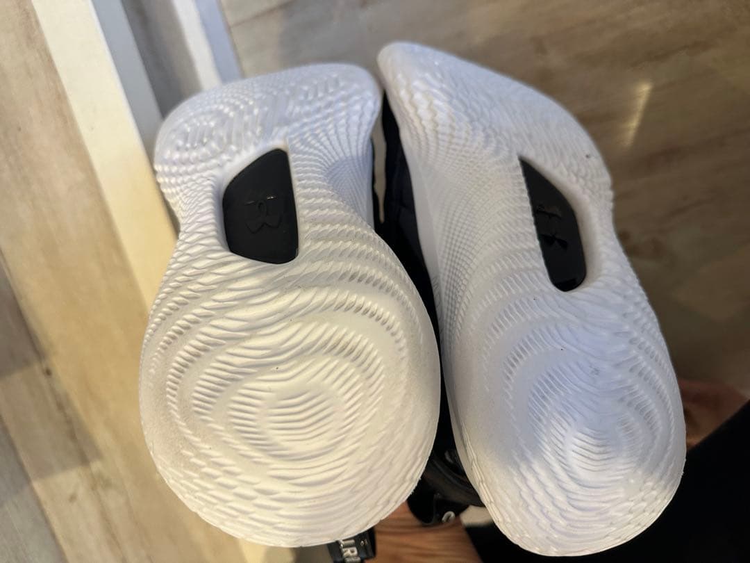 Under Armour CURRY8バスケットシューズ ブラック