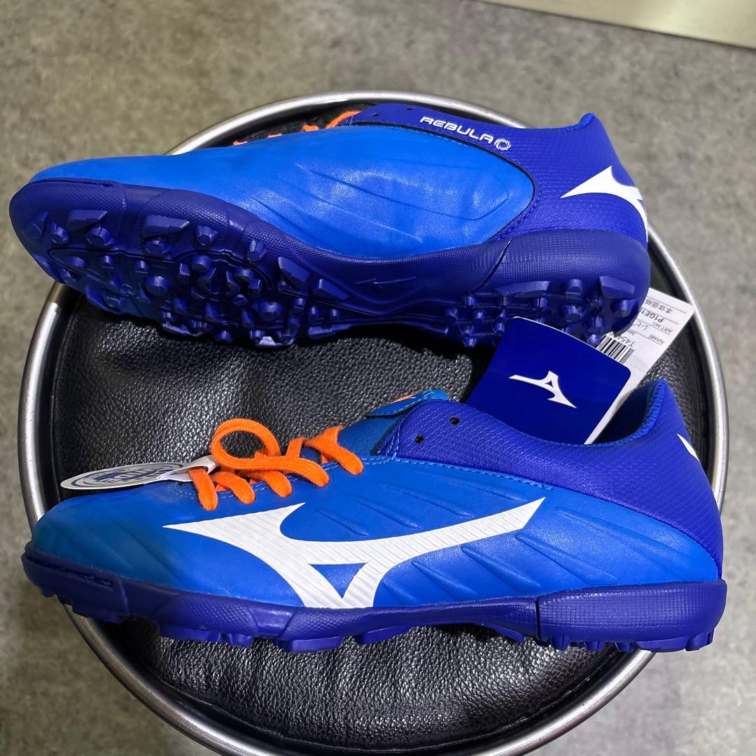 ミズノジュニアフットサルシューズ新品２３㎝