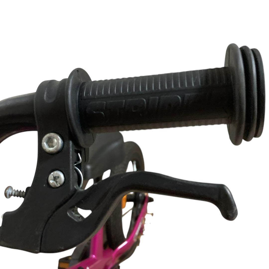専用　　STRIDERSPORT14Xフューシャピンクペダル付き 使用感少 美品