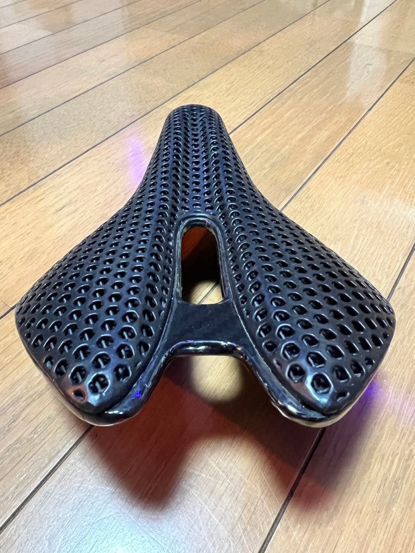LINGMAI 3D カーボンサドル