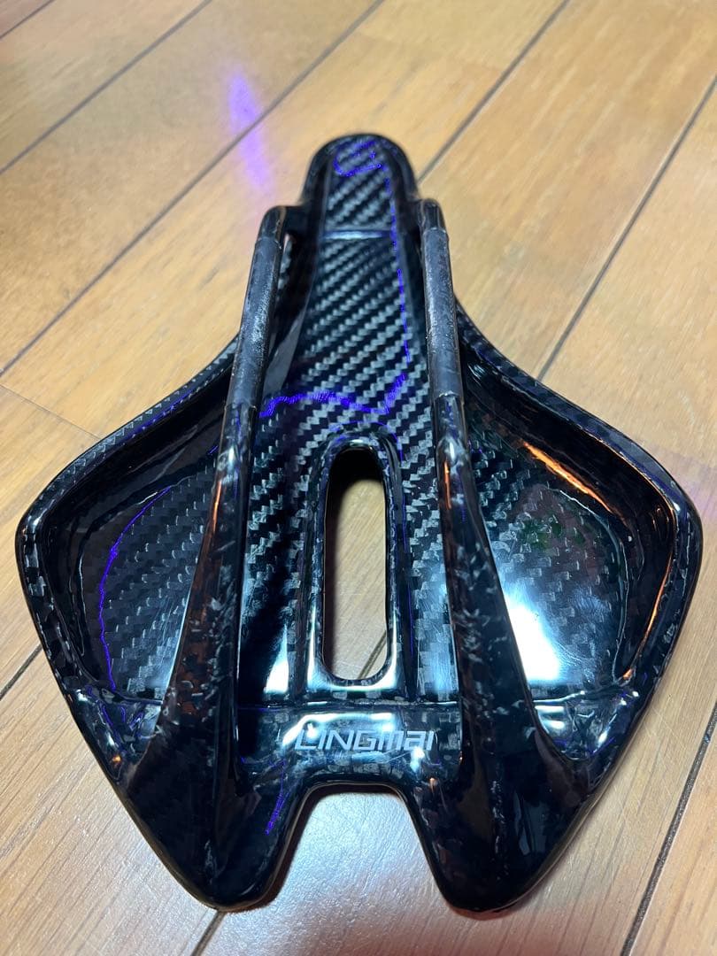 LINGMAI 3D カーボンサドル