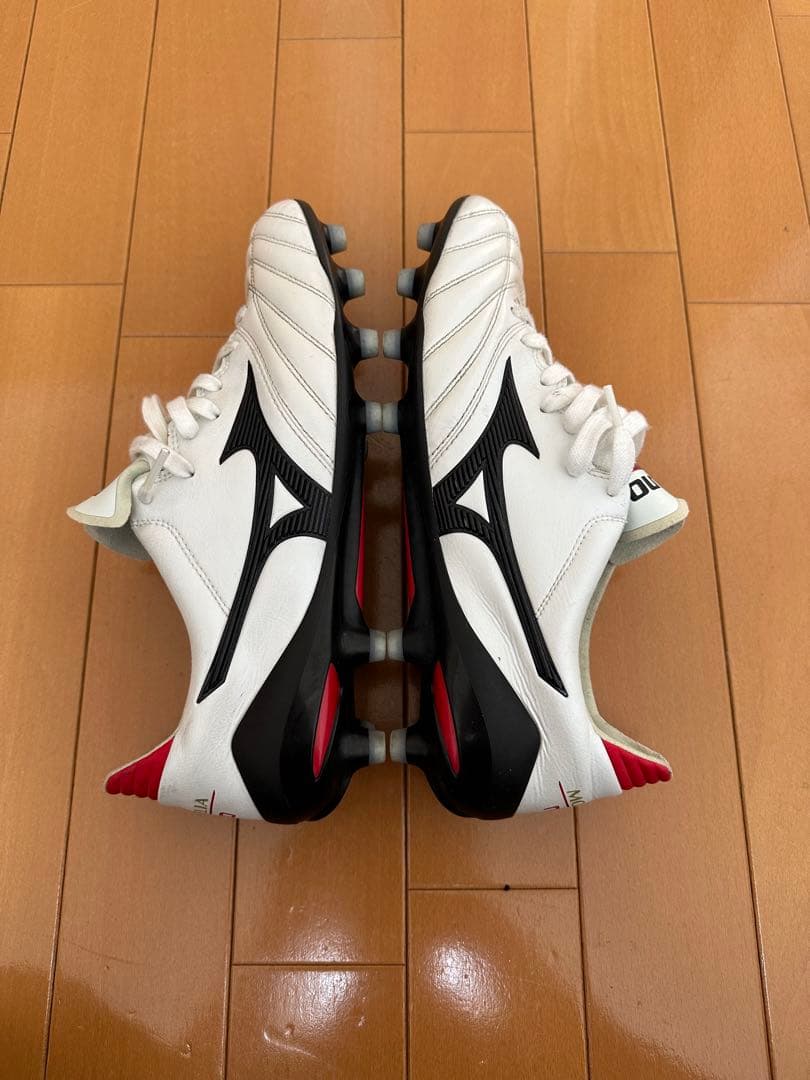 モレリアネオ2 MIZUNO白　サッカースパイク27センチ