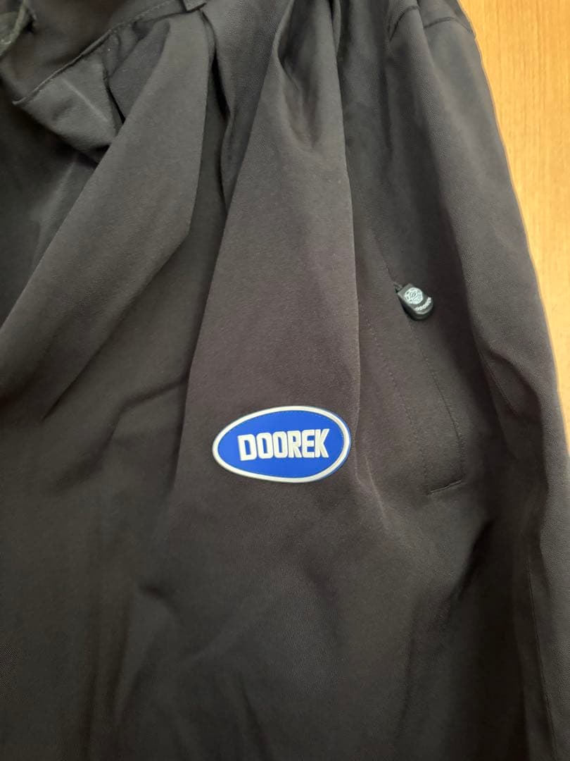 DOOREK ブラック スノーボードウェア