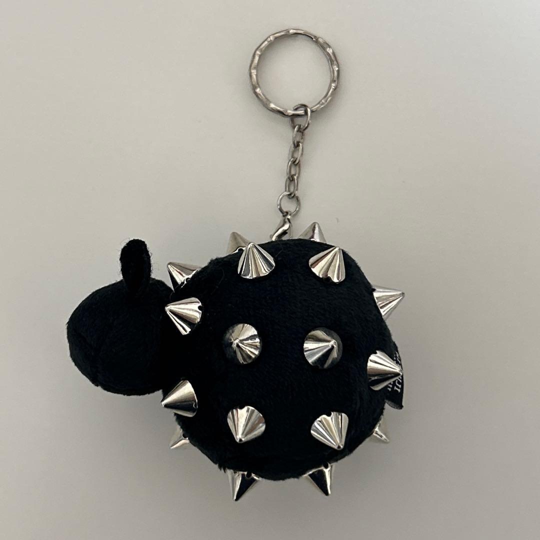 文学　ひつじちゃん キーホルダー スタッズ　prickly BLACK