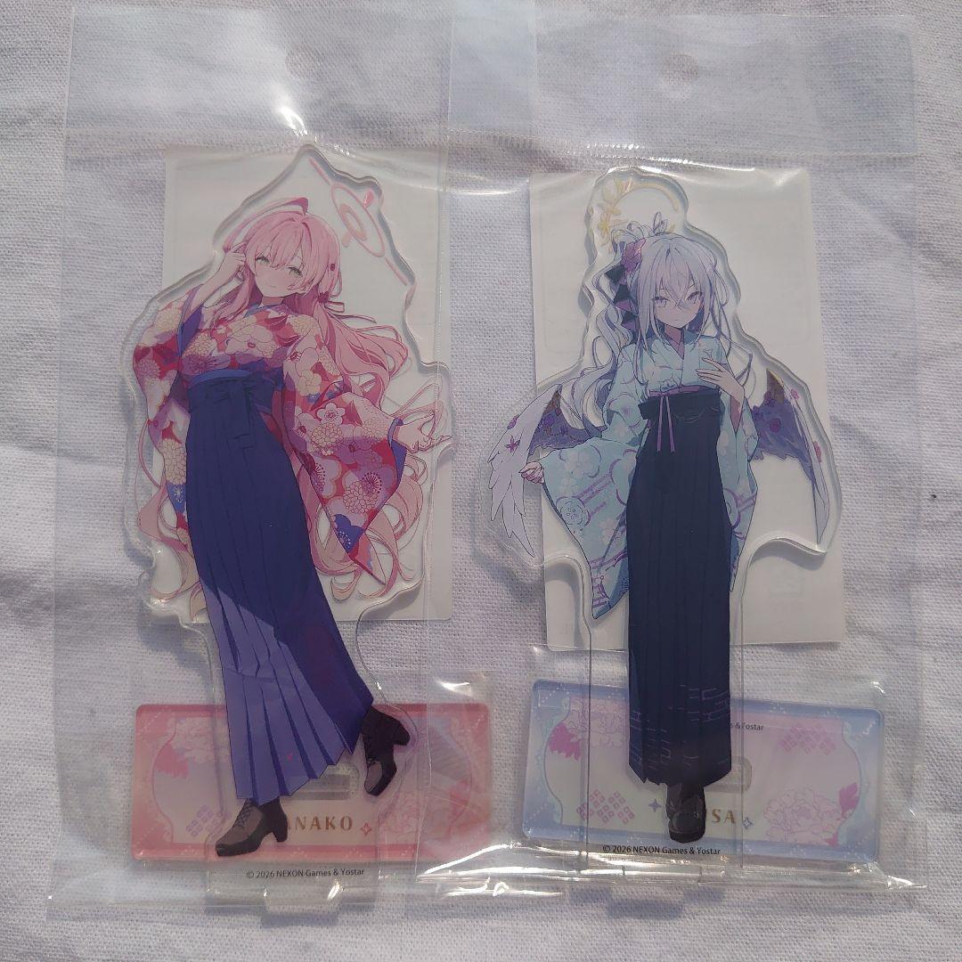 ブルーアーカイブ　アクリルスタンド