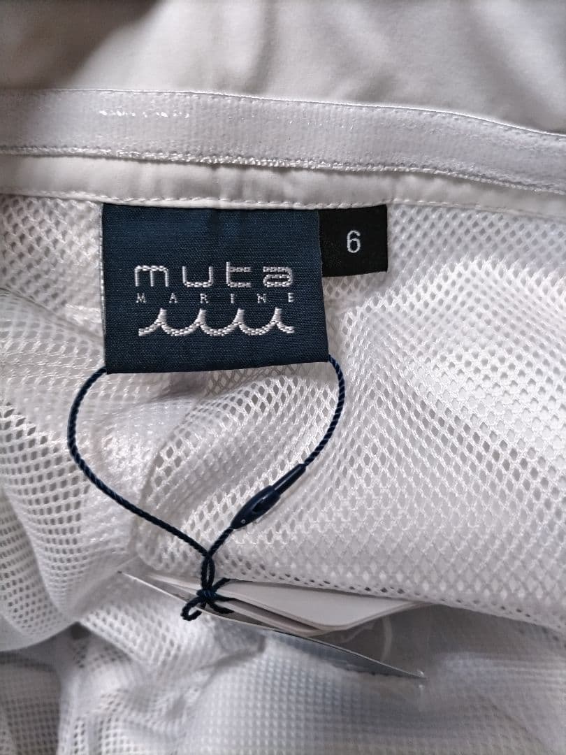 新品　ムータマリン　ハーフパンツ　白　ストレッチ