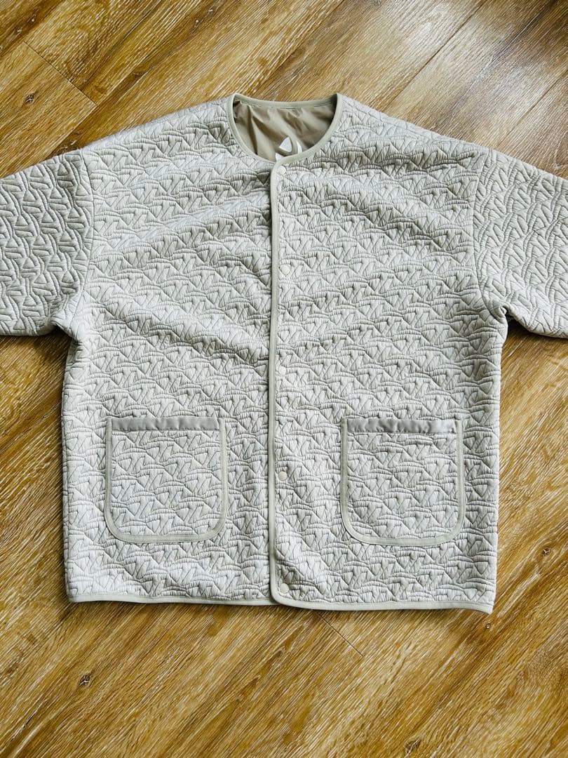 新品〈TM×UA〉ユニセックス　キルトリバーシブルジャケット　サイズXO