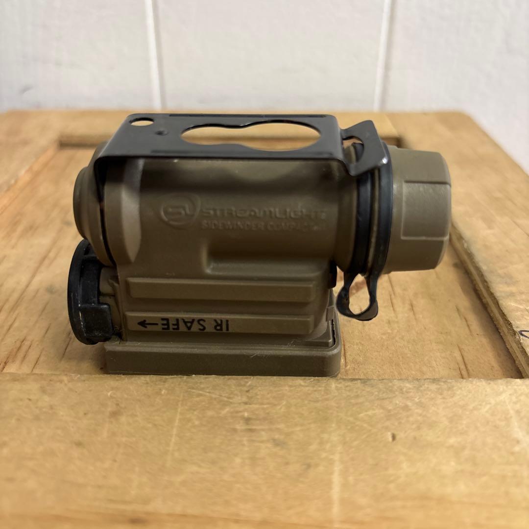米軍　実物STREAMLIGHT SIDEWINDER COMPACT II ④