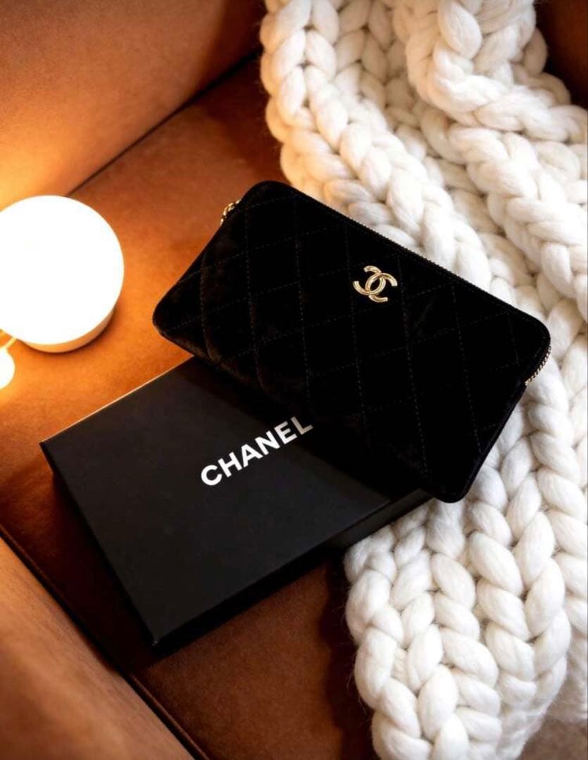 K*6様 CHANEL ベルベット クラッチ