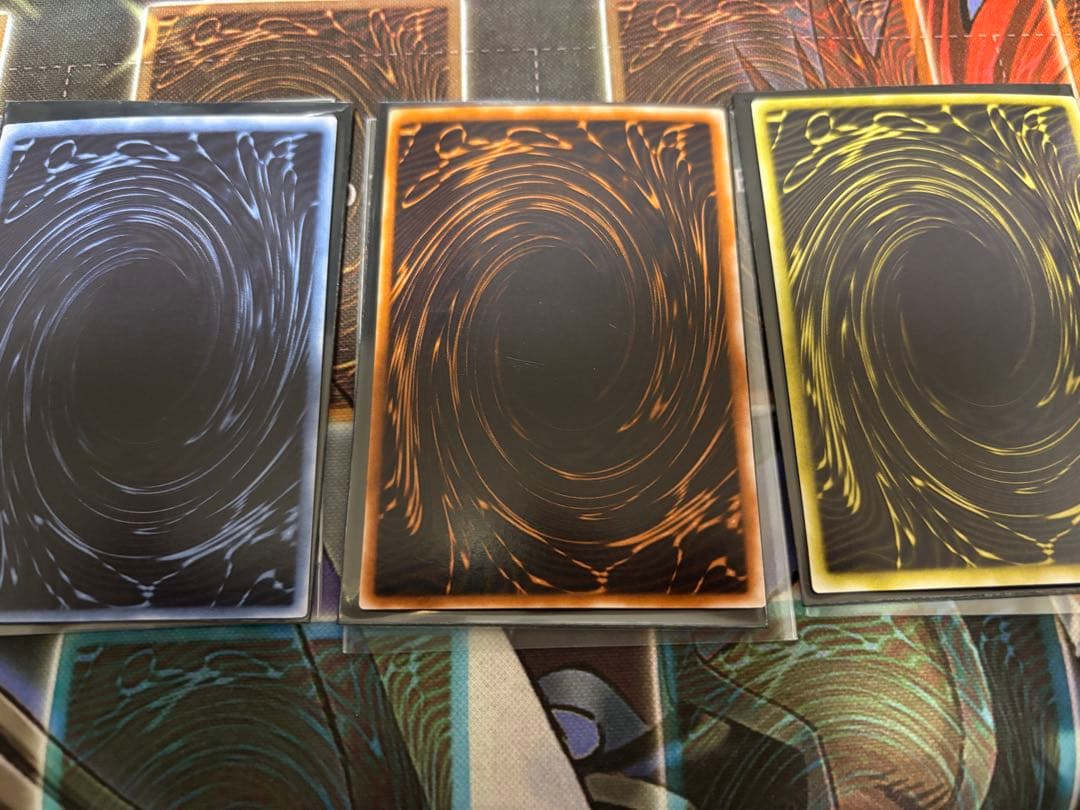遊戯王 オシリスの天空竜 オベリスクの巨神兵 ラーの翼神竜 GBI 三幻神 ウル
