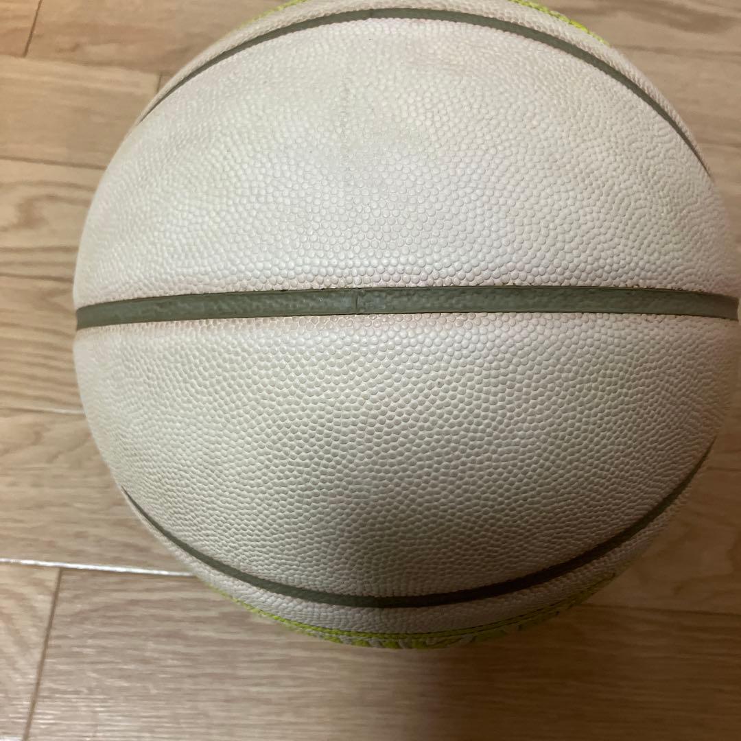 【送料無料】TACHIKARA WHITE HANDS バスケットボール 7号球
