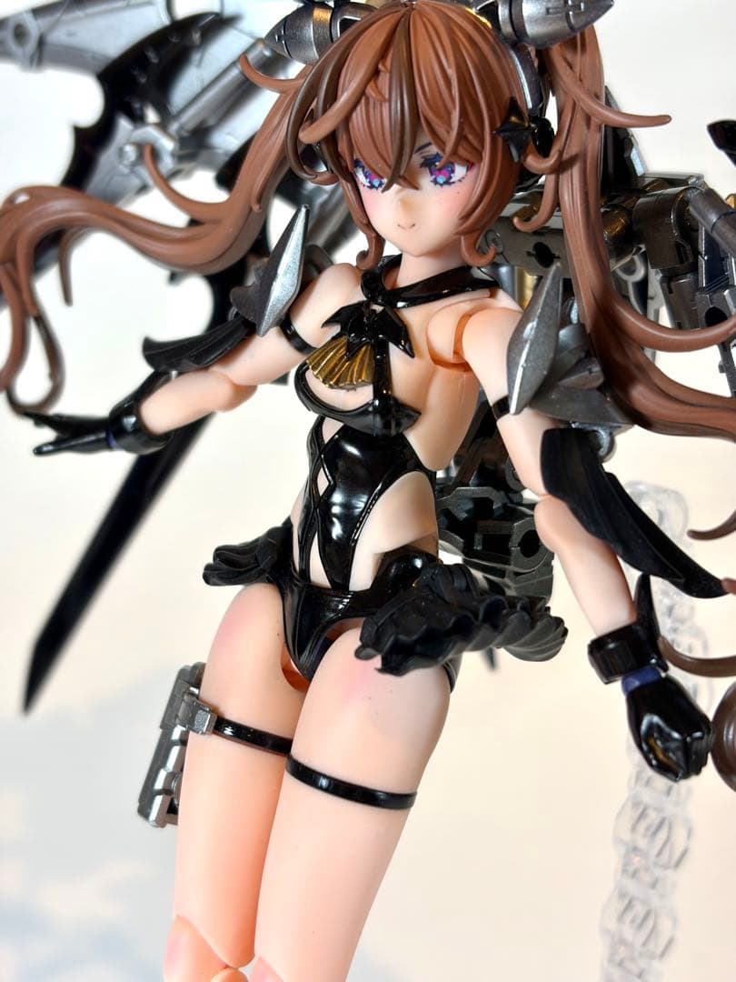 デザイアメイデン　レイダー　塗装済み完成品　メガミデバイス　コトブキヤ