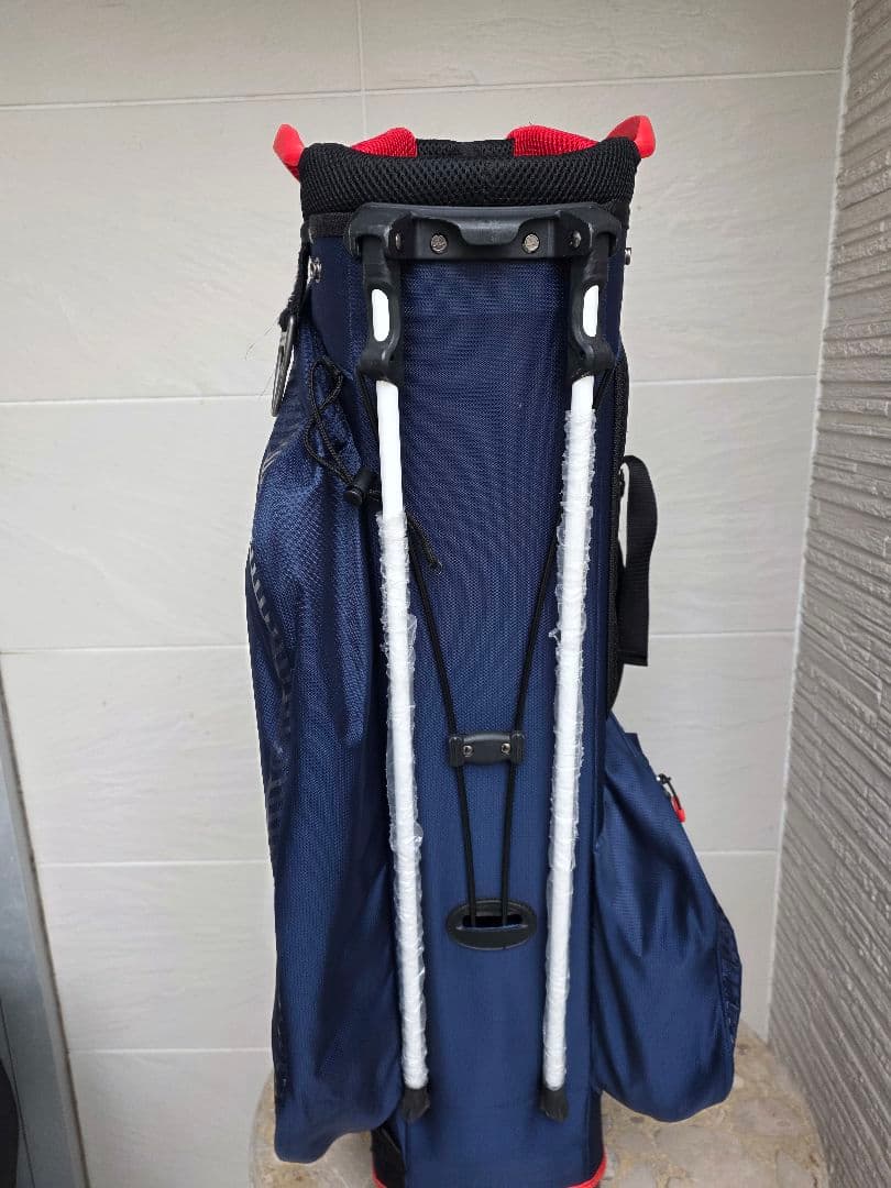 TaylorMade スタンドバッグ ネイビー/レッド