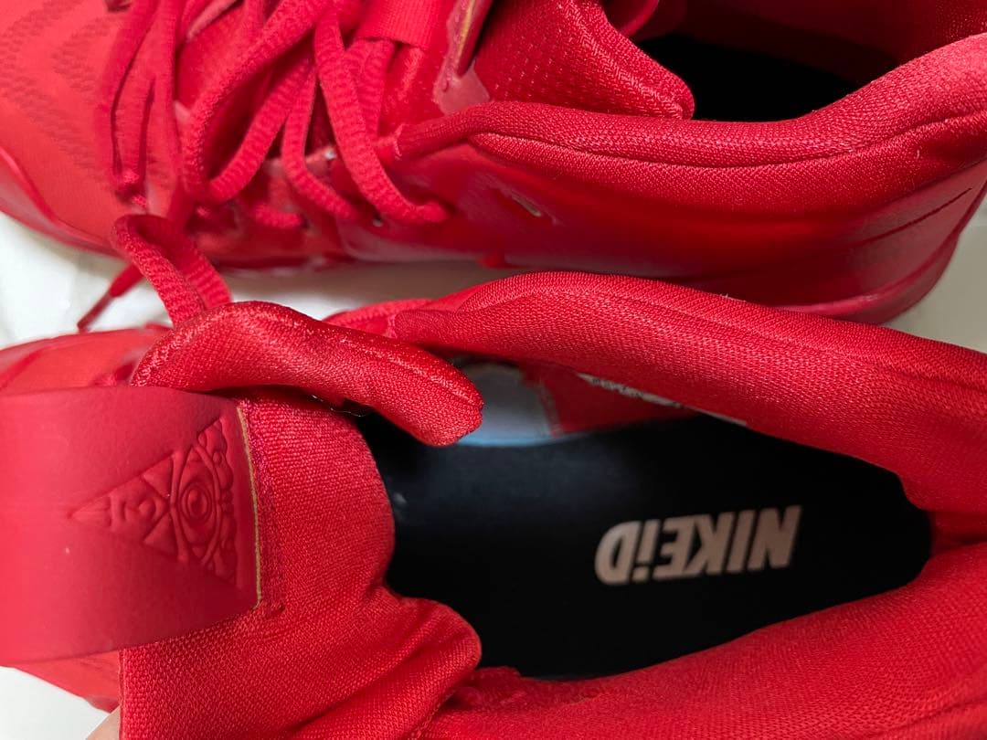 再値下げしました！カイリー4モデル　NIKEid オールレッド　25cm