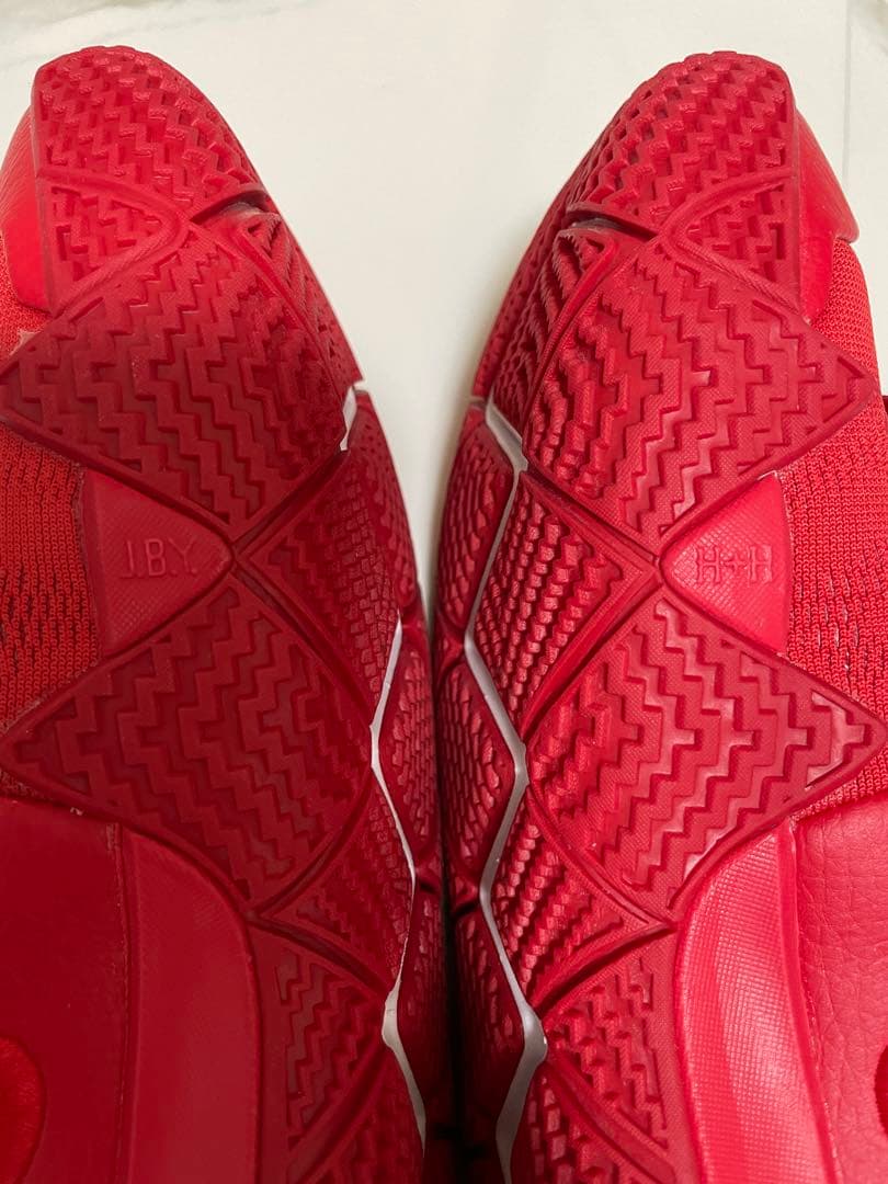 再値下げしました！カイリー4モデル　NIKEid オールレッド　25cm