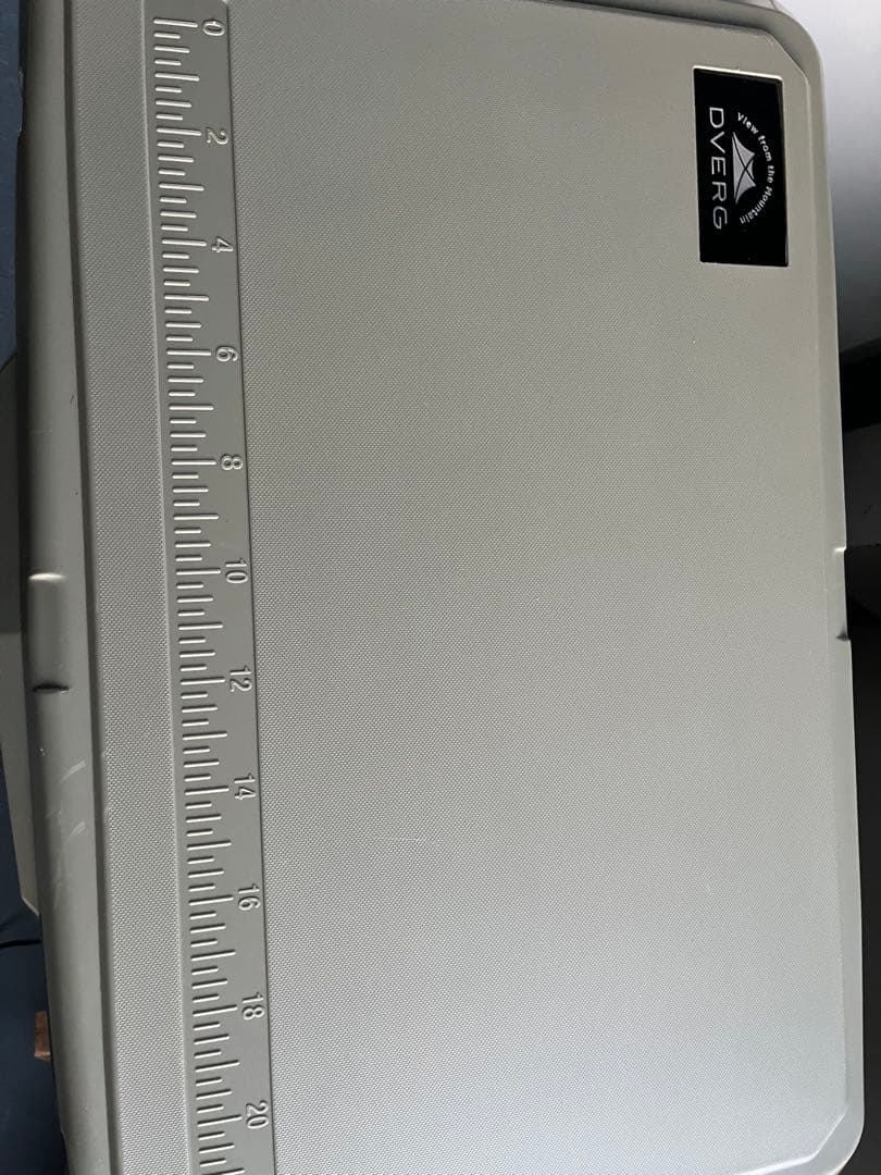 スノーピーク ゼッカ　ジカロテーブル　ドベルグxアイスランドクーラーボックス