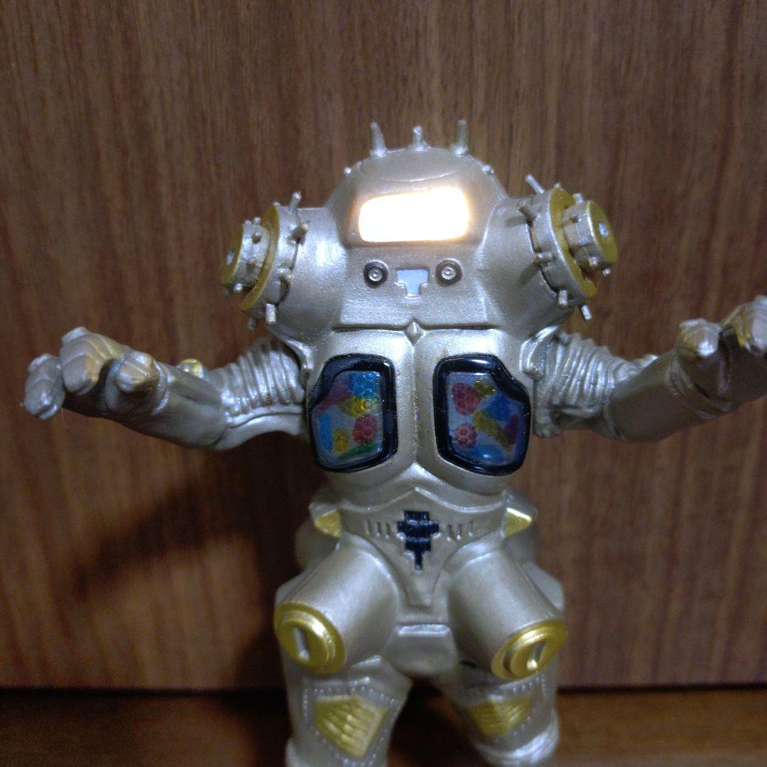 バンダイBANDAIアルティメットルミナス光るキングジョーウルトラセブン