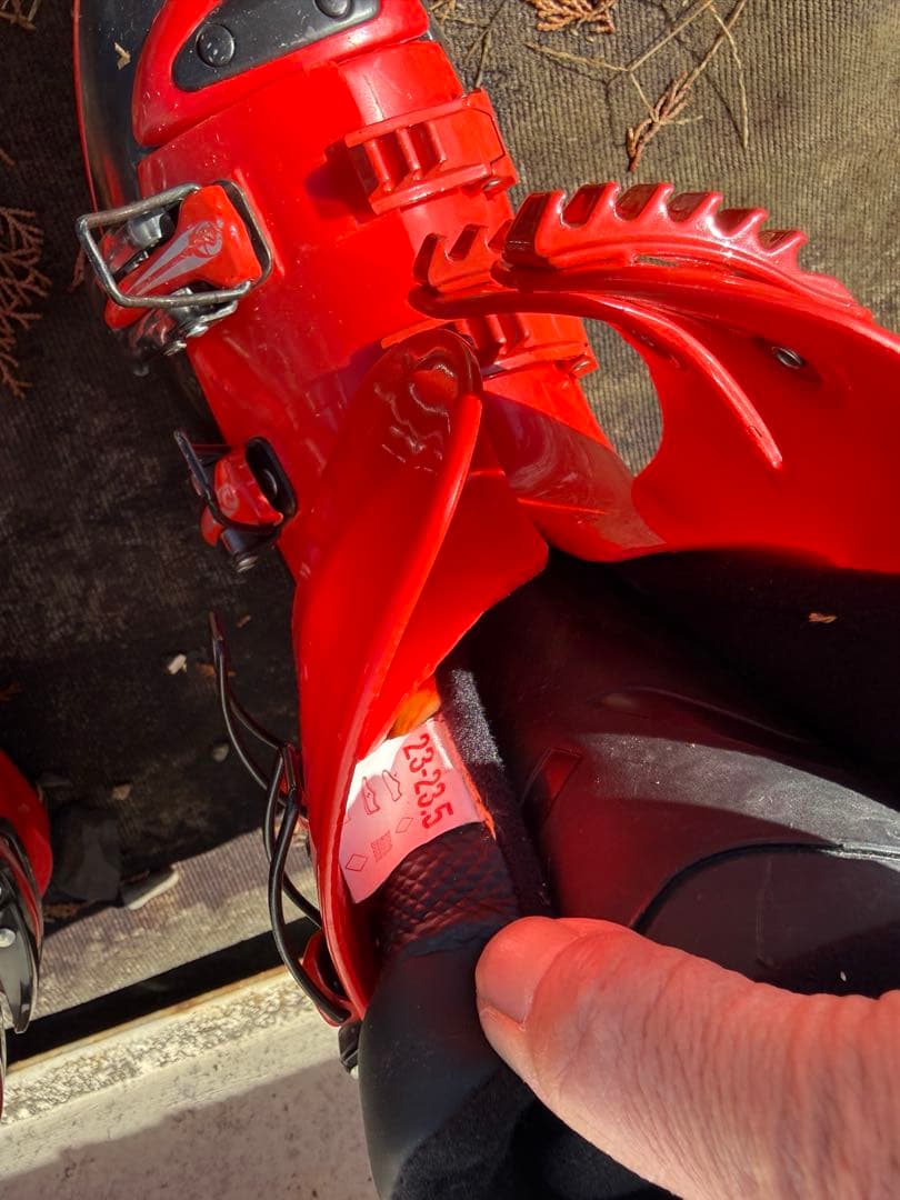 ジュニア用スキーセット　スキー140cm ブーツ23.5cm ストック