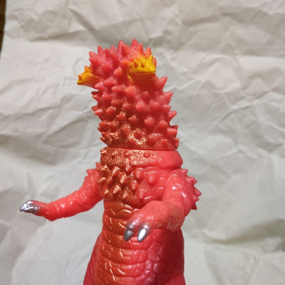 怪獣郷　パンドン　スタンダードサイズ蓄光レッド