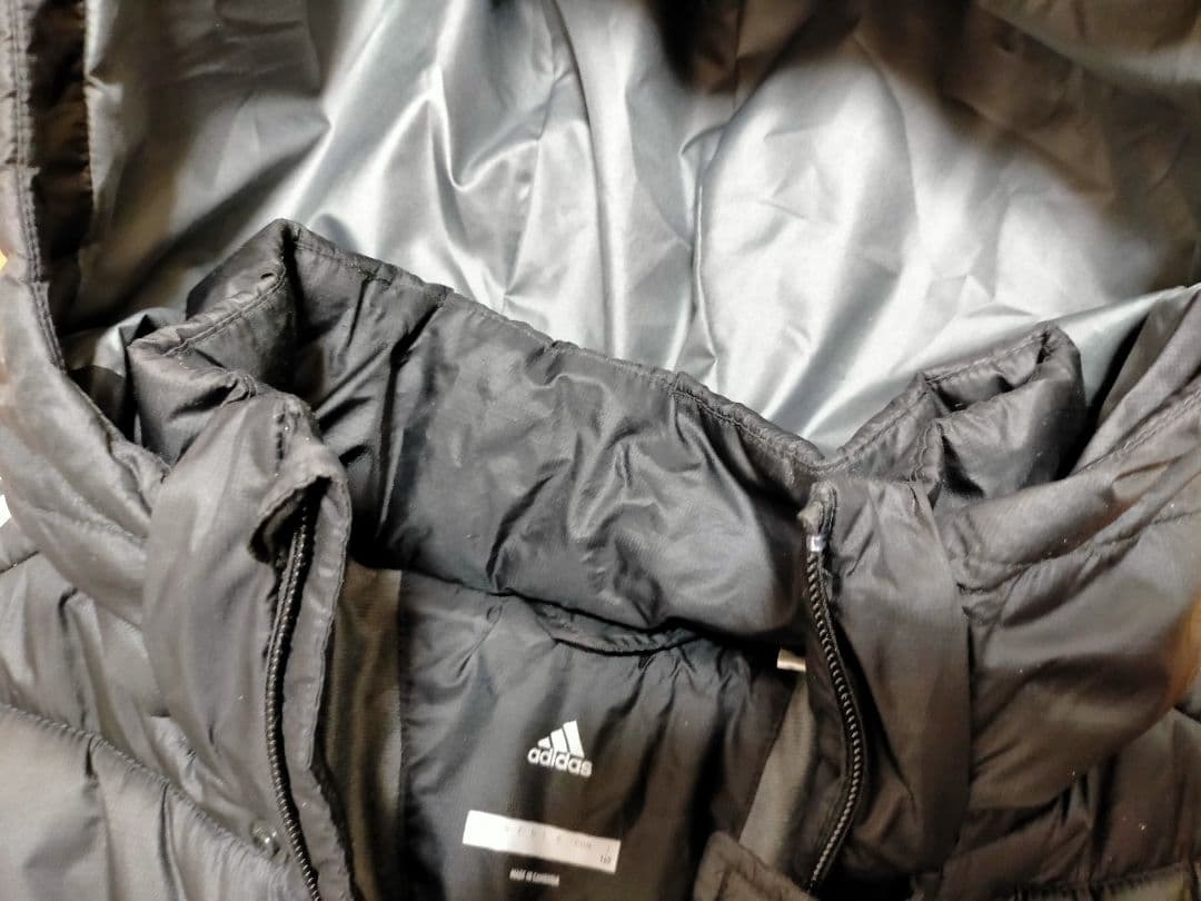 adidas ベンチコート 黒 フード付き【サイズ160】