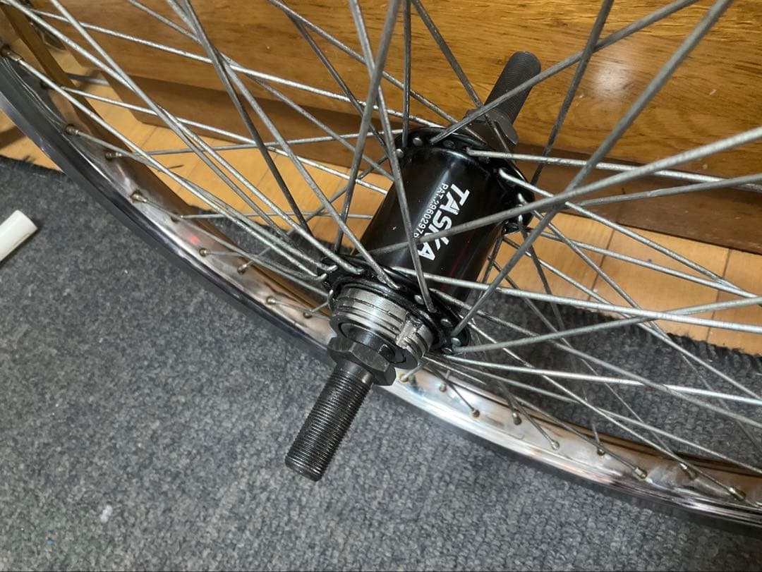 BMX タイヤ 　TASKA フリーコースターハブとリム