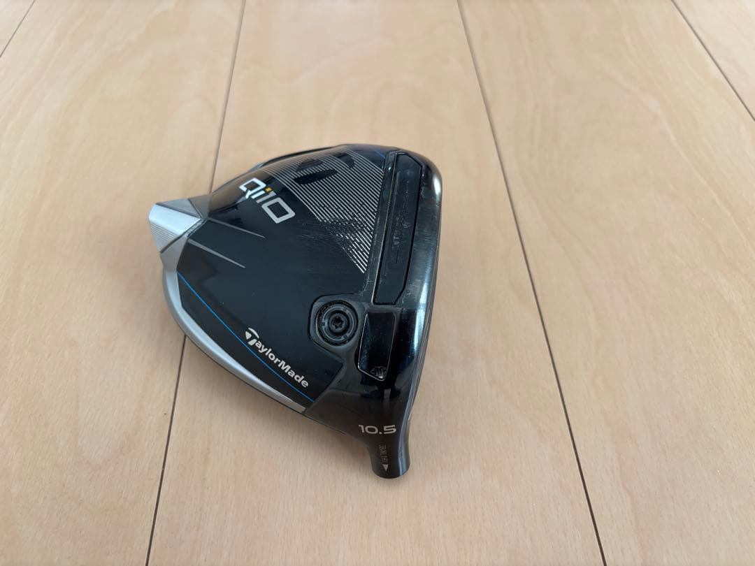 Qi10 10.5度ドライバー （シャフト、ヘッドカバー付き〕