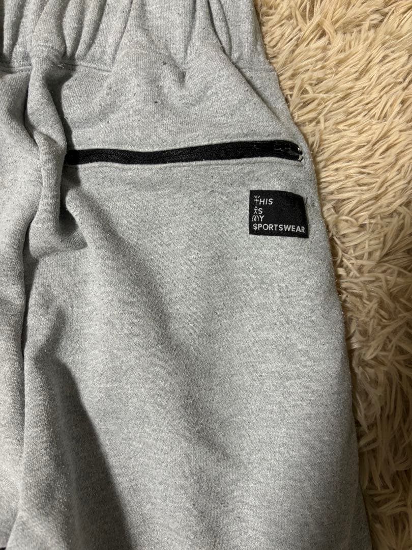 This is my sportswear ランニングスエットパンツ V3