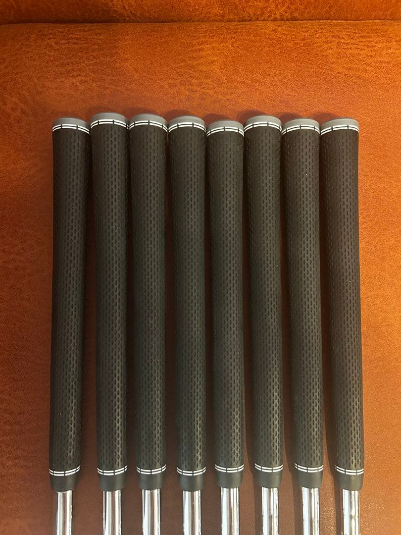 コブラ FORGED ONE TEC LENGTH アイアン8本