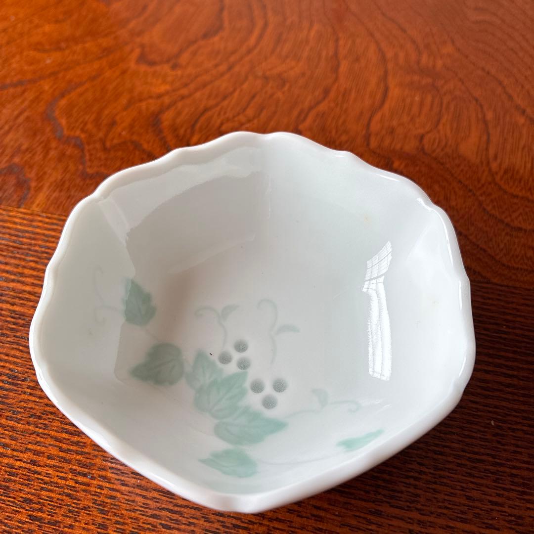 有田焼　宝祥窯　蛍象嵌彫　花柄食器セット 8点専用箱付き