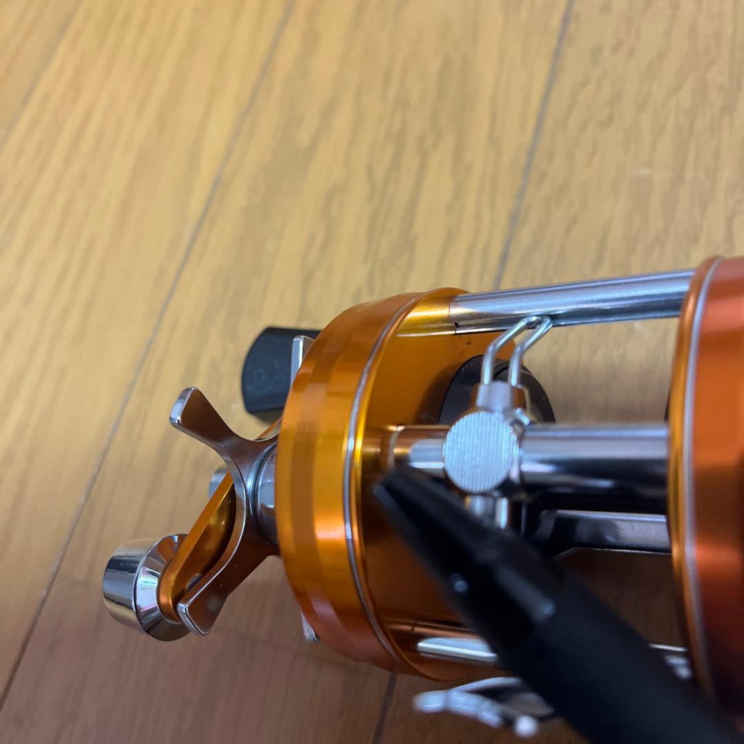 Abu Garcia 2500cサンセットオレンジ