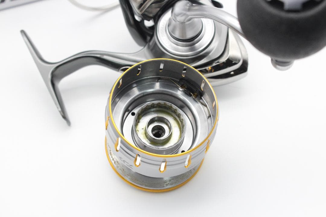 DAIWA ダイワ 18 ブラスト LT 4000-CXH スピニングリール