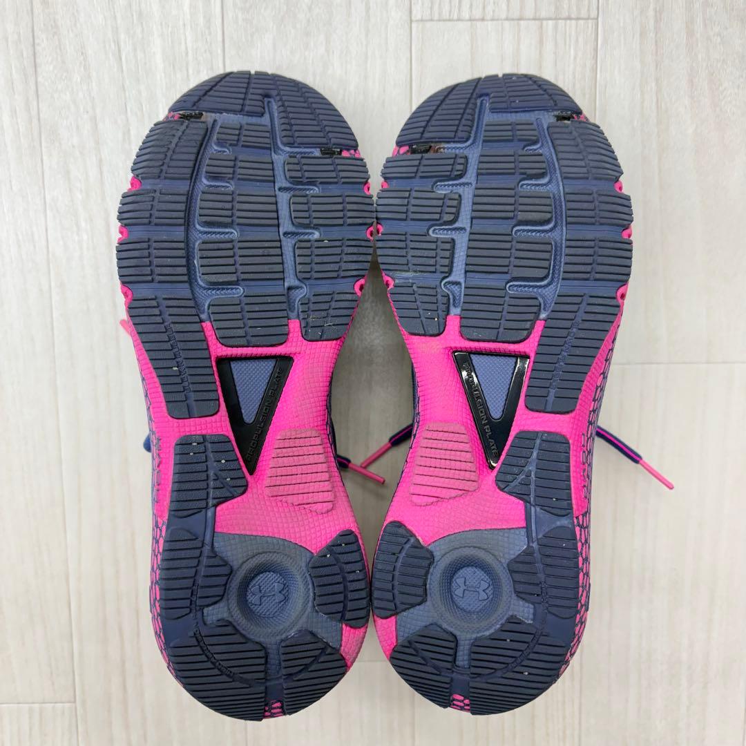 ☆ UNDER ARMOUR アンダーアーマー ランニングシューズ　ホバーマキナ