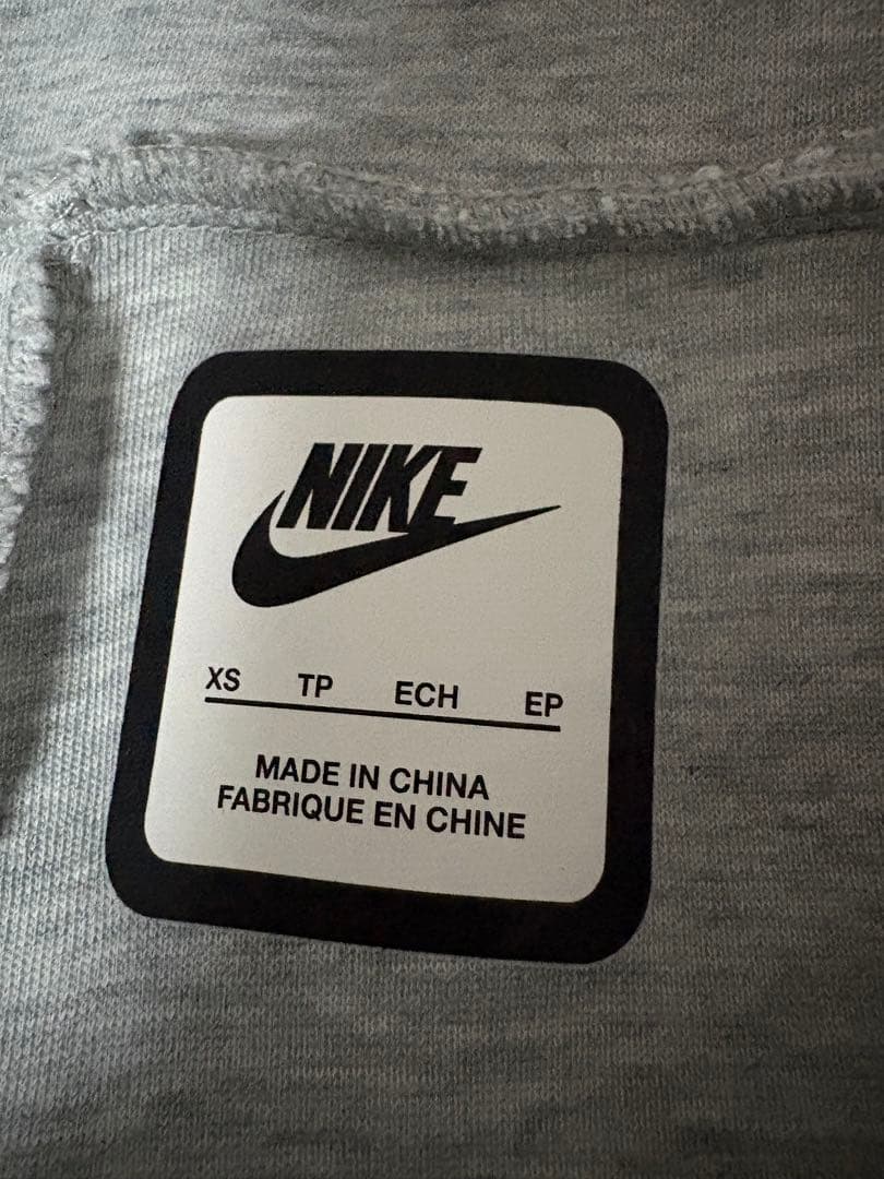 お値下！Nike　テックフリース　レディースXS