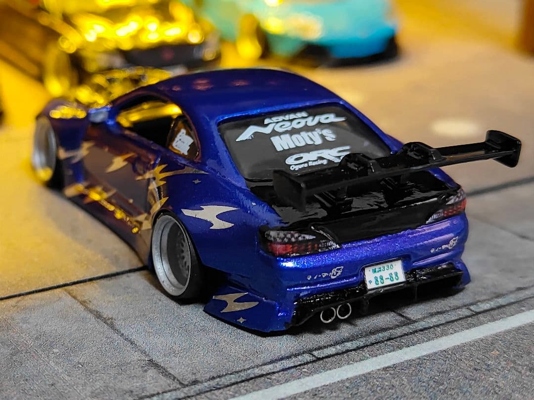 ホットウィールカスタム 日産 s15 フルエアロ ドリ車 深リムトミカ改造紫