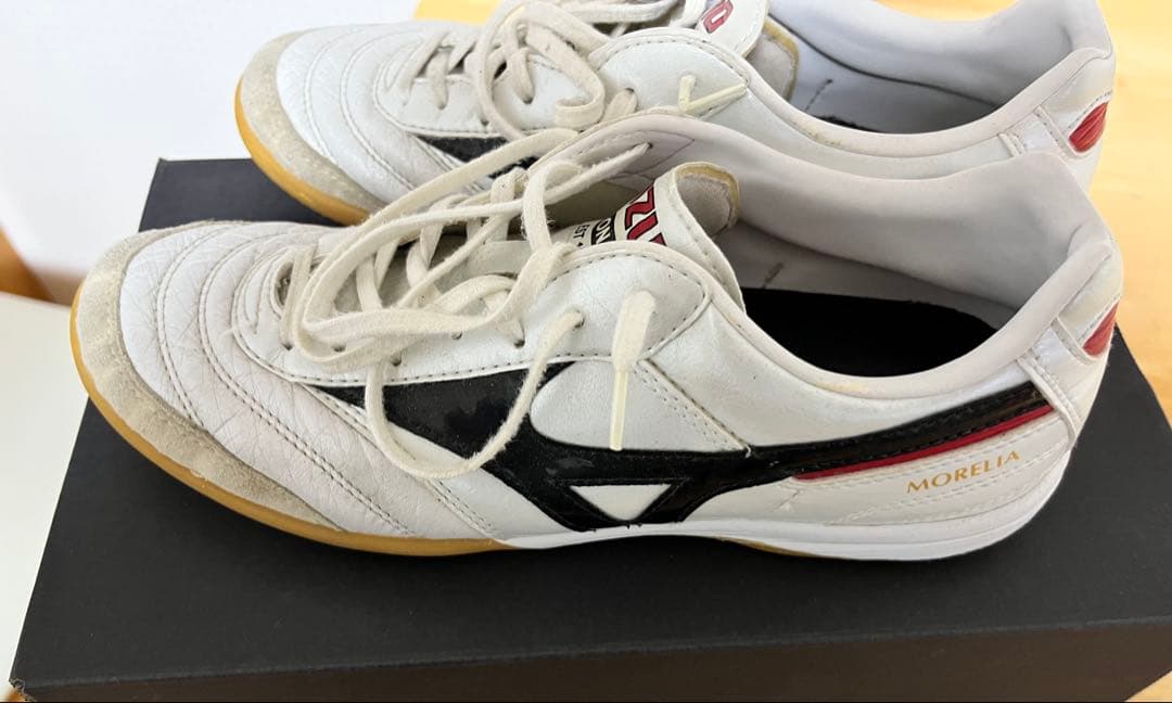 Mizuno Morelia サッカーシューズ ホワイト/ブラック　24cm