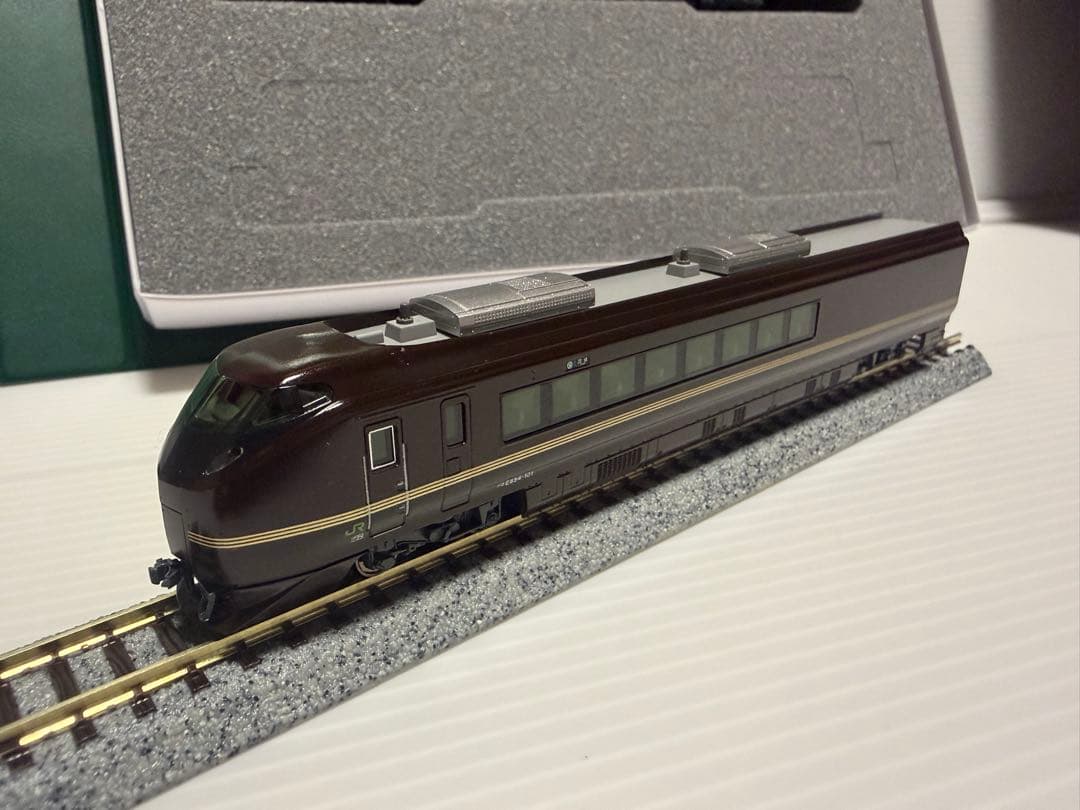 【お値下げいたしました】KATO E655系 なごみ 5両＋特別車両　お召し列車