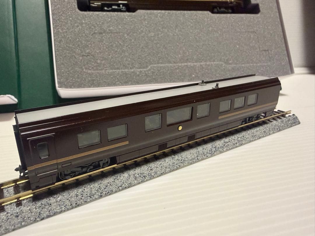 【お値下げいたしました】KATO E655系 なごみ 5両＋特別車両　お召し列車