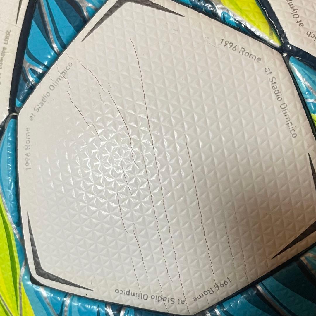 Adidas FINALE 11-12 公式試合球