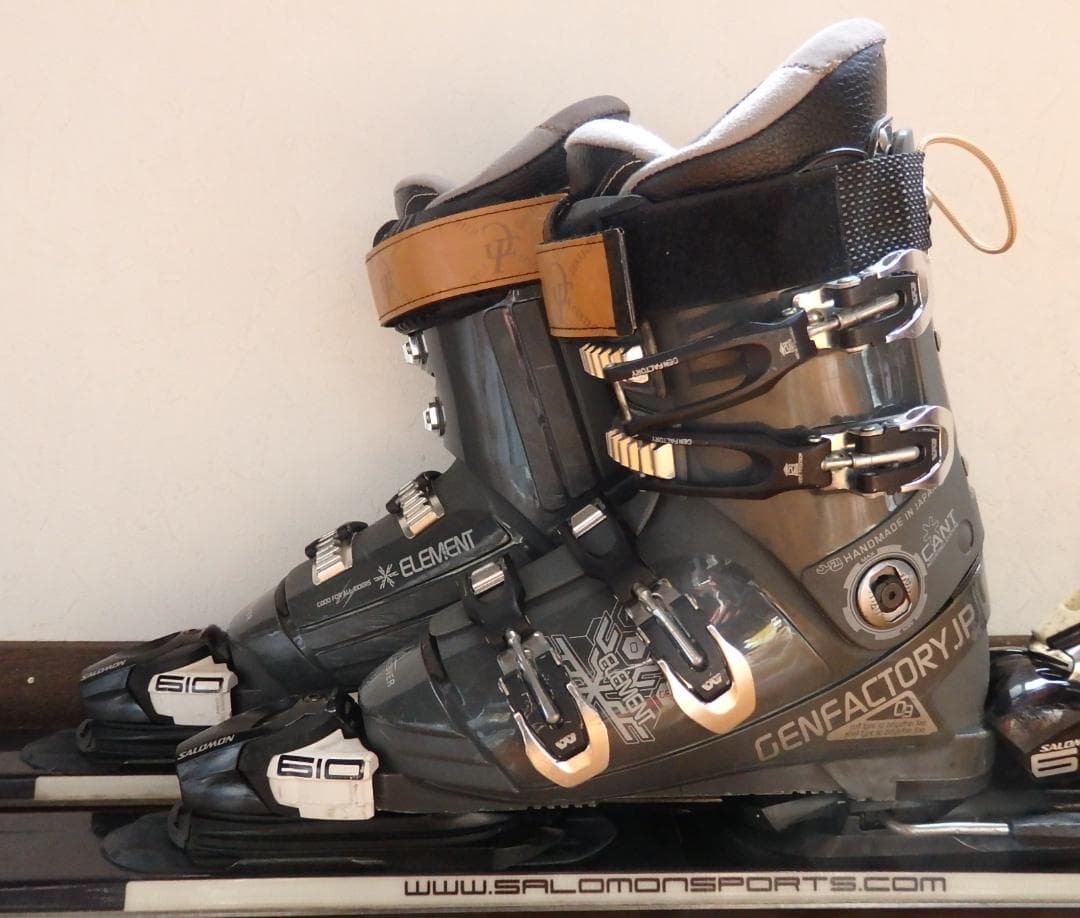 SALOMON,GENFACTORY 板165ｃｍブーツ約25.0～25.5ｃｍ