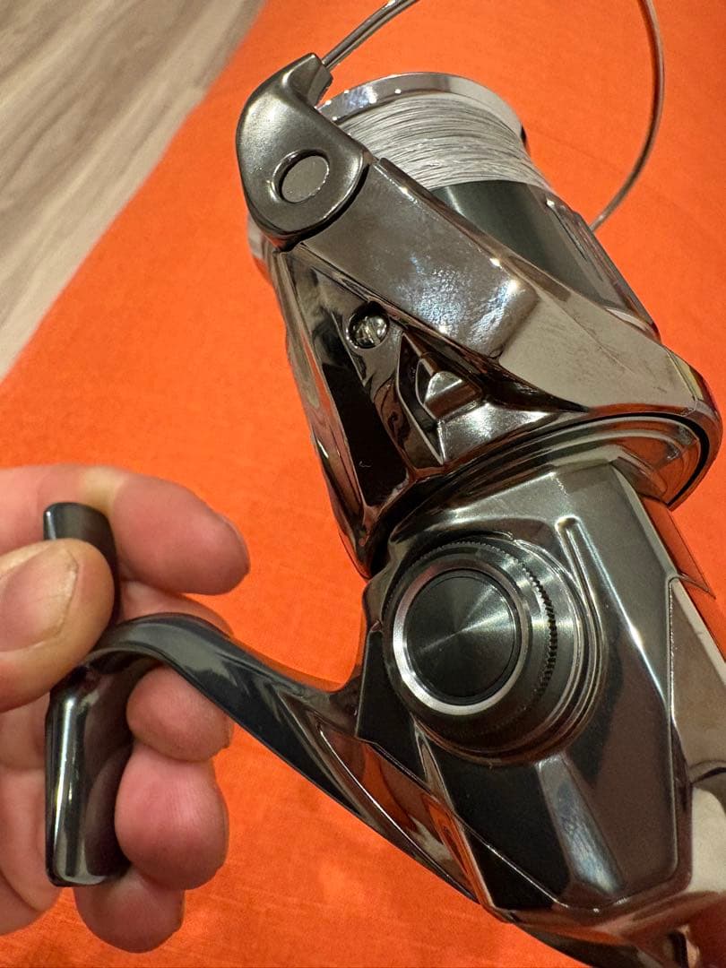 22ステラ　2500S スピニングリール