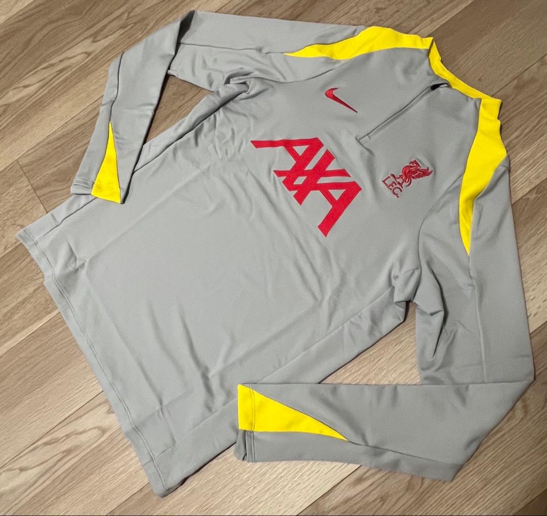 NIKE リヴァプール　リバプール　ドリルトップ　トレーニングトップ　新品