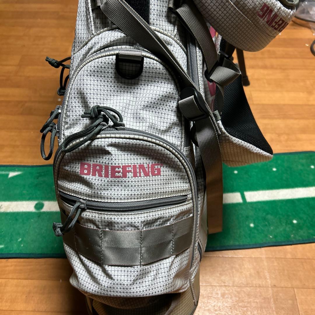 わ*ん様 BRIEFING キャディバッグ スタンド式 グレー　おまけ付き