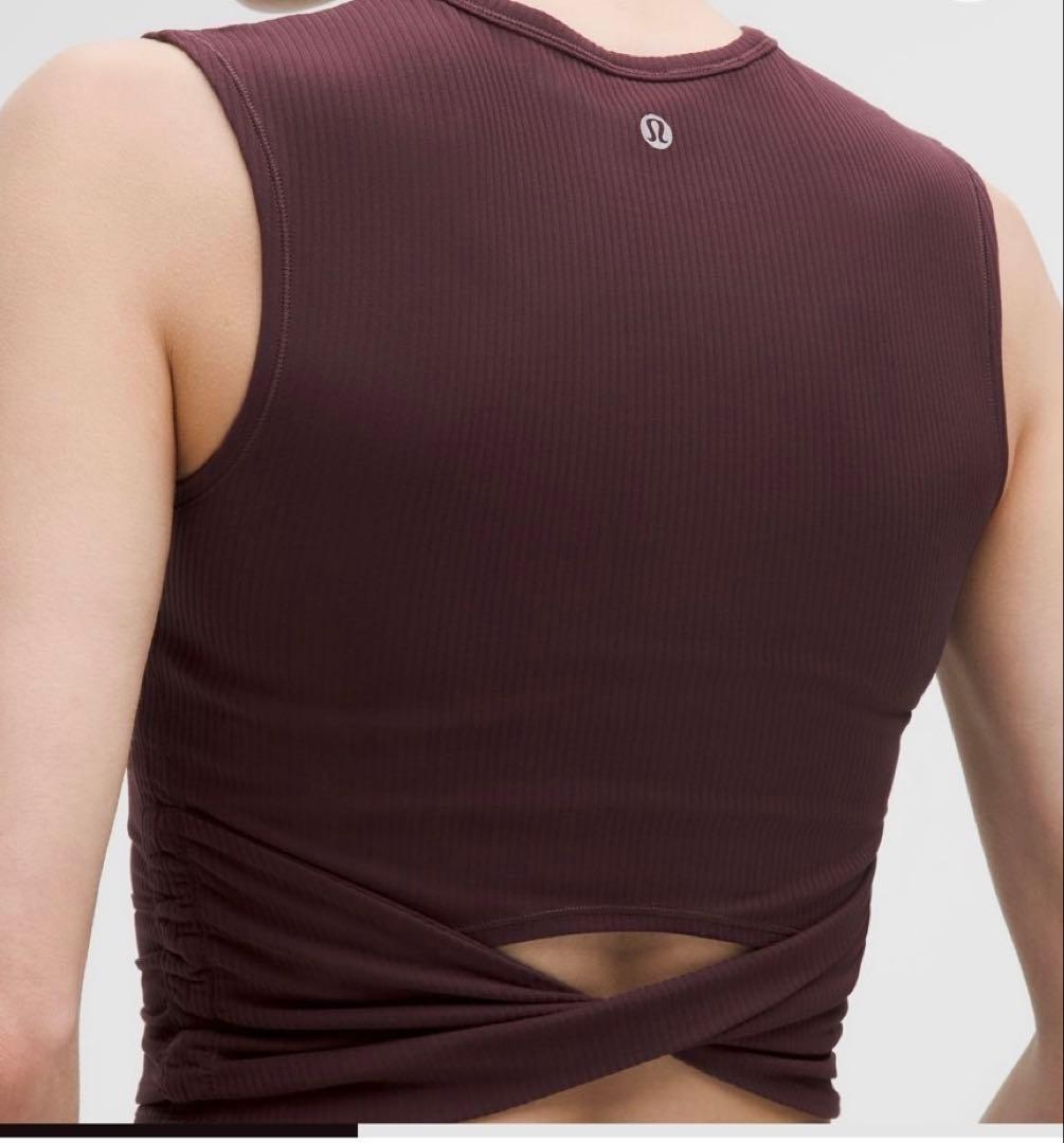 ルルレモンAll It Takes Back-Twist Ribbed Tank
